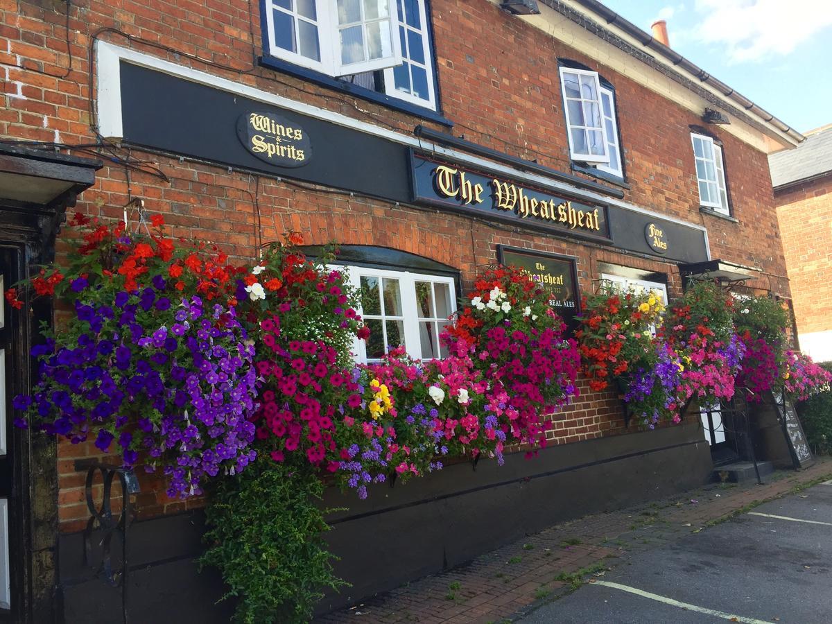 Hotel The Wheatsheaf Bramley  Exterior foto